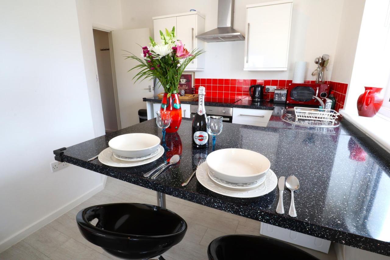 The Breeze Way Apartment